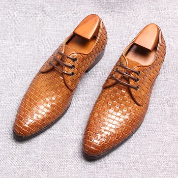 Высококачественная мужская обувь из роскошной натуральной кожи для офиса, свадьбы, мужские официальные Черно-коричневые оксфордские туфли на шнуровке с острым носком Изображение
