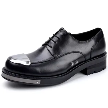 Официальная одиночная обувь с металлическими заклепками на толстой подошве из воловьей кожи, обувь на шнуровке, британская кожаная обувь, трендовая мужская обувь, новый стиль Изображение